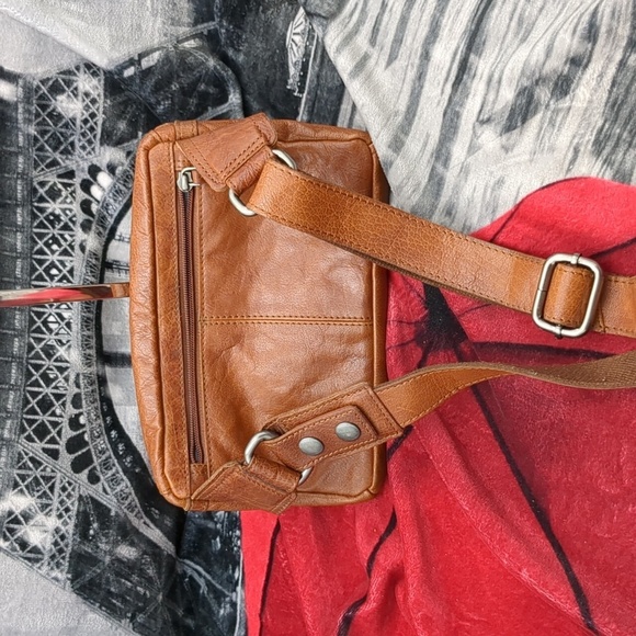 Spikes and sparrows belt pack - Picture 2 of 8